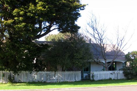 Photo of property in 21 Bethune Street, Featherston, 5710