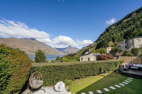 Photo of property in 17 Arawata Terrace, Fernhill, Queenstown, 9300