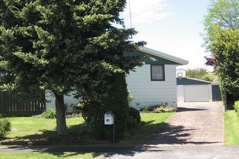 Photo of property in 12 Sheridan Crescent, Leamington, Cambridge, 3432