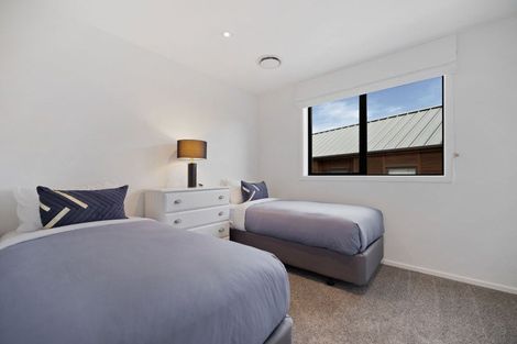 Photo of property in 2 Appin Court, Jacks Point, Queenstown, 9371