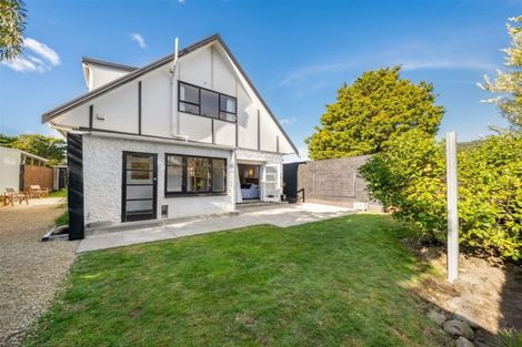 Photo of property in 4 Kellow Street, Wallaceville, Upper Hutt, 5018