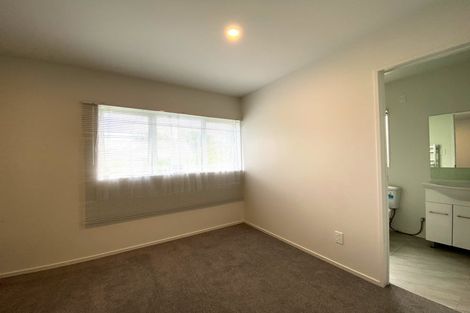 Photo of property in 271 Royal Road, Massey, Auckland, 0614