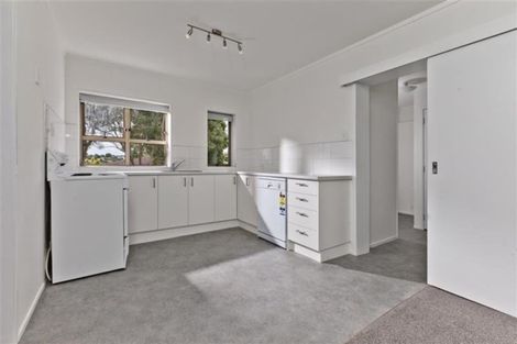 Photo of property in 1/89 Target Road, Totara Vale, Auckland, 0629