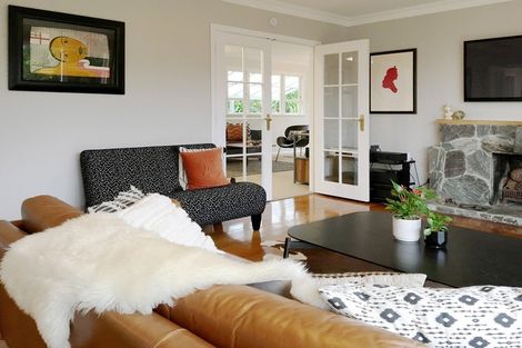 Photo of property in 6 Winston Street, Crofton Downs, Wellington, 6035