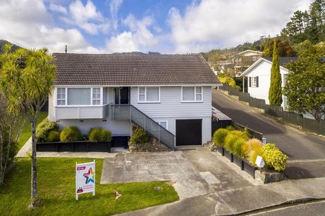 Photo of property in 55 Sunbrae Drive, Silverstream, Upper Hutt, 5019