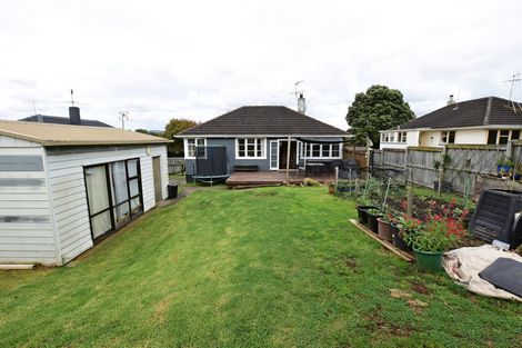 Photo of property in 78 Arimu Road, Papakura, 2110