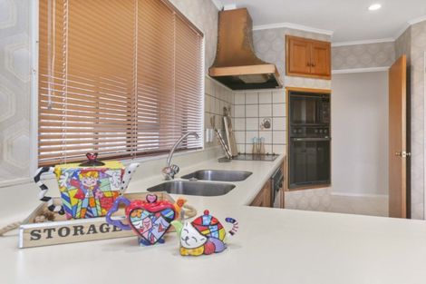 Photo of property in 6 Larkspur Court, The Gardens, Auckland, 2105