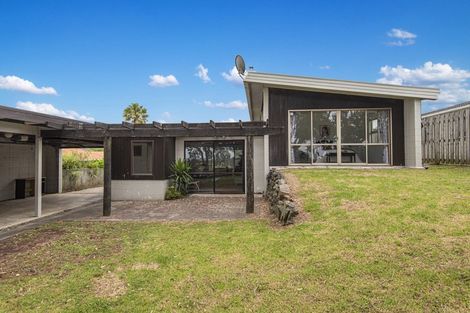 Photo of property in 92 Marsden Point Road, Ruakaka, 0116