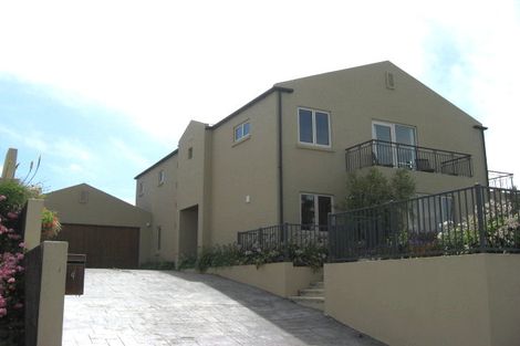 Photo of property in 4 Dunkeld Lane, Redcliffs, Christchurch, 8081