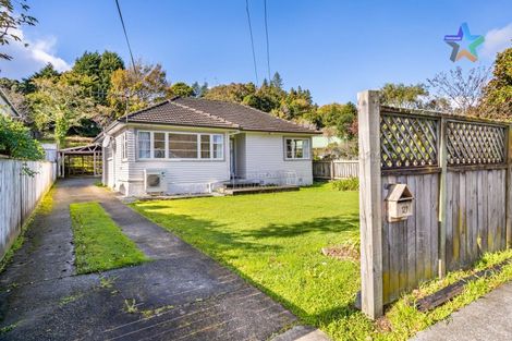 Photo of property in 127 Stokes Valley Road, Stokes Valley, Lower Hutt, 5019