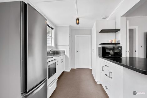 Photo of property in 28a Palmer Crescent, Silverstream, Upper Hutt, 5019