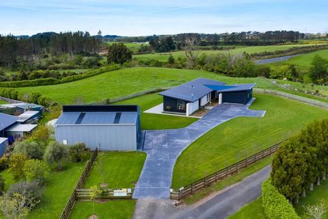 Photo of property in 13 Thomason Road, Egmont Village, New Plymouth, 4371