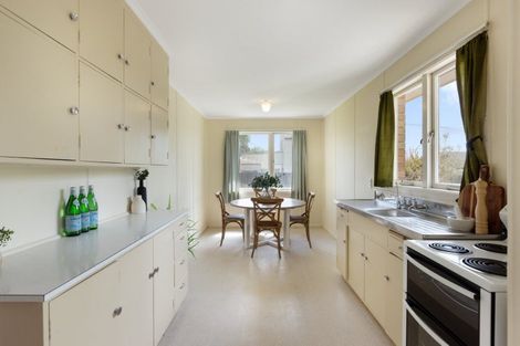 Photo of property in 129 Otumoetai Road, Brookfield, Tauranga, 3110