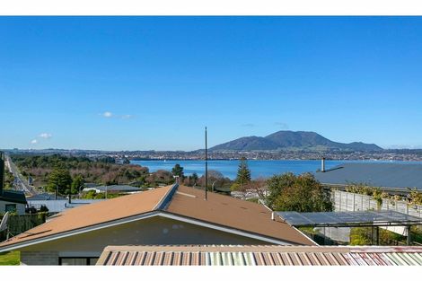 Photo of property in 25 Shera Street, Acacia Bay, Taupo, 3330
