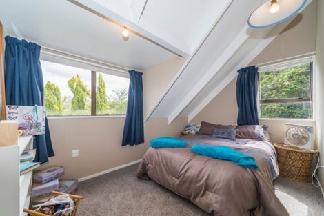 Photo of property in 18 Flyger Street, Kimbolton, 4774