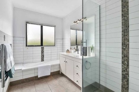 Photo of property in 75a Jutland Road, Hauraki, Auckland, 0622