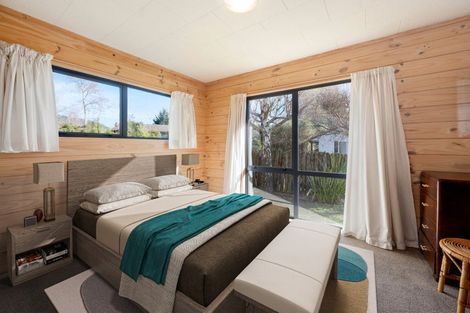 Photo of property in 2/58 Kinloch Road, Kinloch, Taupo, 3377