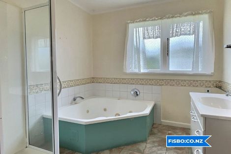 Photo of property in 36 Bowling Road, Greenmeadows, Napier, 4112