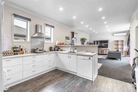 Photo of property in 124 Newcastle Street, Windsor, Invercargill, 9810