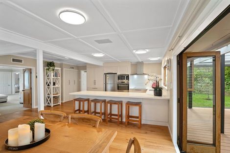 Photo of property in 2/531 Beach Road, Murrays Bay, Auckland, 0630