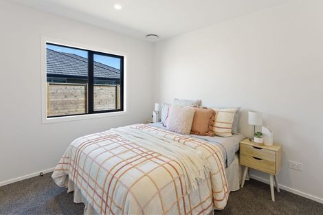 Photo of property in 166 Karuhiruhi Street, Waikanae, 5036