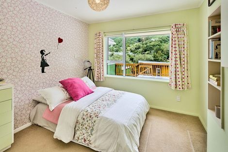 Photo of property in 55 Chester Road, Tawa, Wellington, 5028