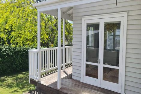 Photo of property in 2a Sylvan Park Avenue, Milford, Auckland, 0620