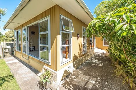 Photo of property in 104 Mount View Road, Bastia Hill, Whanganui, 4500