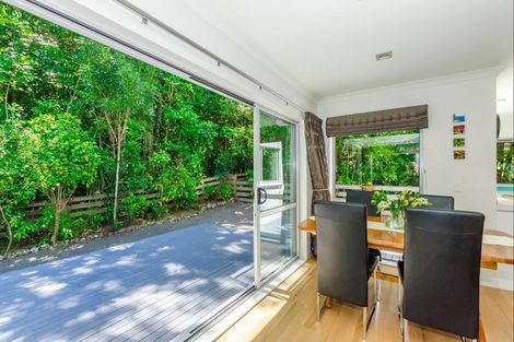 Photo of property in 13 Kakariki Grove, Waikanae, 5036