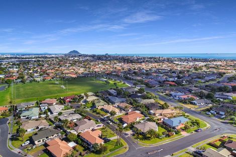 Photo of property in 2 Melia Place, Mount Maunganui, 3116