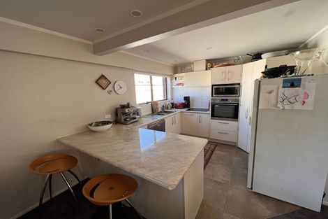 Photo of property in 1/5 Gulf View Road, Murrays Bay, Auckland, 0630