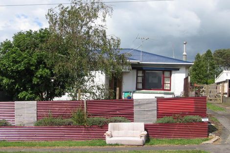 Photo of property in 142 Titirangi Road, New Lynn, Auckland, 0600