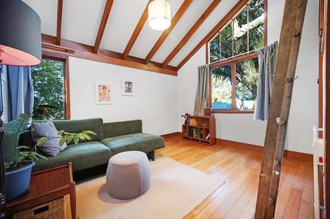 Photo of property in 2/26 Arcadia Crescent, Bayview, Auckland, 0629