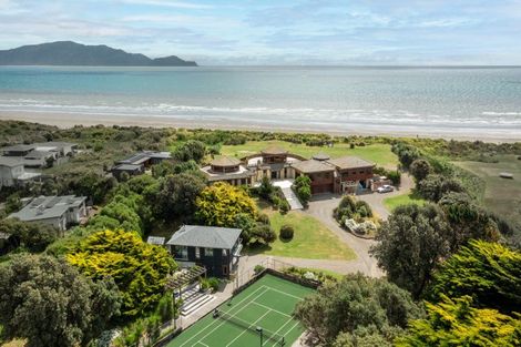 Photo of property in 24 Paetawa Road, Peka Peka, Waikanae, 5391