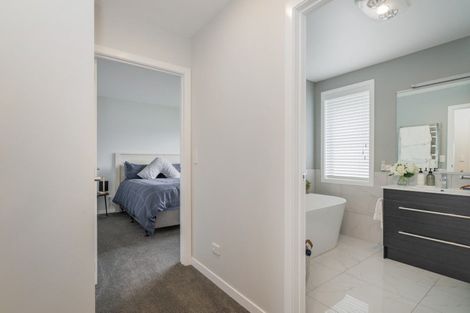 Photo of property in 7 Ronomor Place, Whitianga, 3510