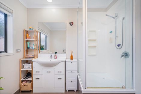 Photo of property in 22 Captain Wood Avenue, Whitianga, 3510