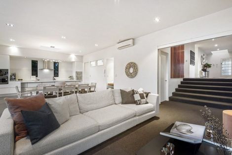 Photo of property in 233 Jervois Road, Herne Bay, Auckland, 1011