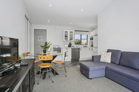 Photo of property in 90 Nixon Street, Hamilton East, Hamilton, 3216