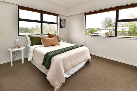 Photo of property in 10 Castleton Street, Birkdale, Auckland, 0626