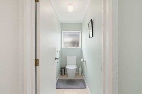 Photo of property in 19b Mcgowan Place, Orewa, 0931