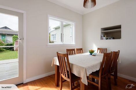 Photo of property in 21 Blakey Avenue, Karori, Wellington, 6012