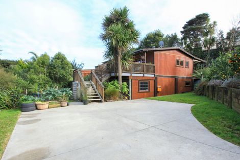 Photo of property in 11 Robertson Street, Raglan, 3225