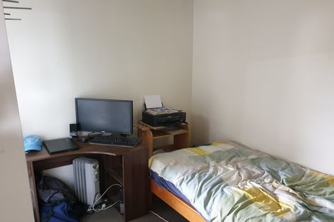 Photo of property in 12 Black Teal Close, Unsworth Heights, Auckland, 0632