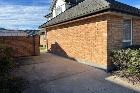 Photo of property in 49 Chesterfield Mews, Russley, Christchurch, 8042