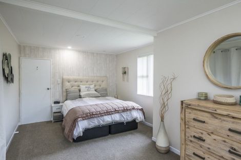 Photo of property in 2 Hillcrest Road, Raumati South, Paraparaumu, 5032