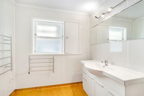 Photo of property in 440 Ruahine Street, Terrace End, Palmerston North, 4410