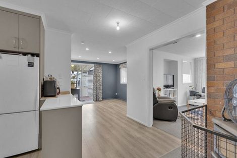 Photo of property in 62 Oriana Crescent, Hornby, Christchurch, 8042