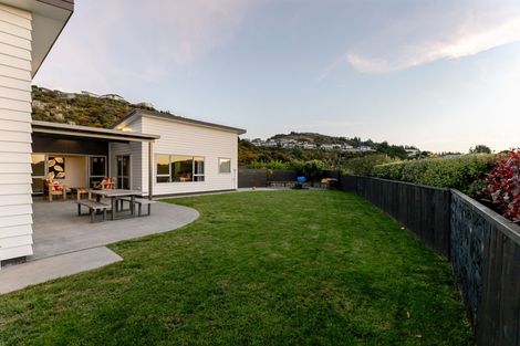 Photo of property in 17 Botany Lane, Whitby, Porirua, 5024