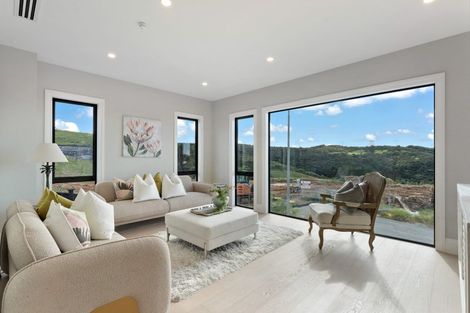 Photo of property in 9 Halcyon Bay Lane, Wainui, 0992