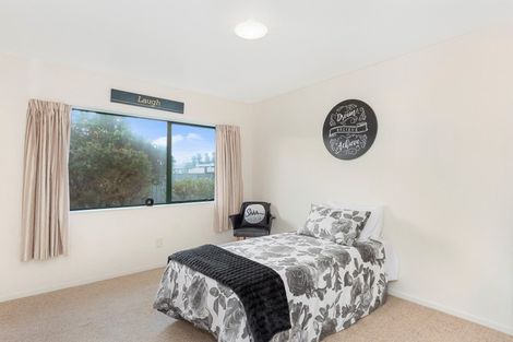 Photo of property in 63 Kane Road, Papamoa Beach, Papamoa, 3118